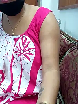 Snapshot of BongQueen9 chatting on March 13, 5:58 am BongQueen9 online show from March 13, 5:58 am