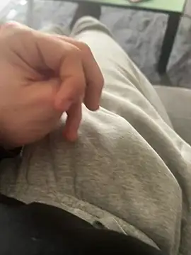 pignoufe online show from February 13, 10:44 am