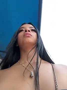 Laura fernandezII online show from February 3, 3:06 pm