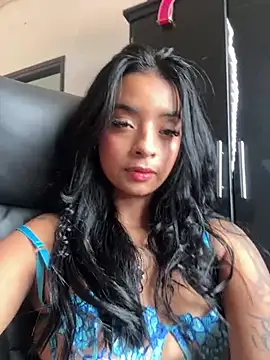 Laura fernandezII online show from February 11, 7:48 pm