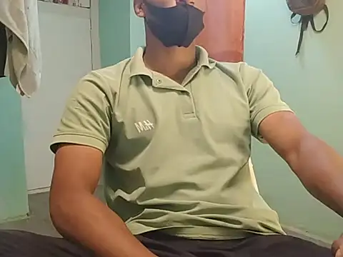 Snapshot of vicky0805 chatting on March 7, 9:18 am vicky0805 online show from March 7, 9:18 am