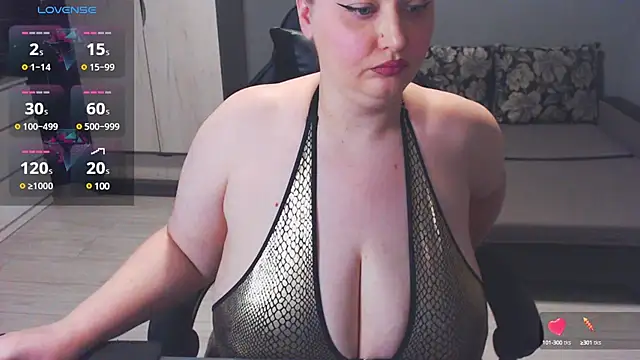 Snapshot of anna_claire chatting on March 4, 12:29 am anna claire online show from March 4, 12:29 am