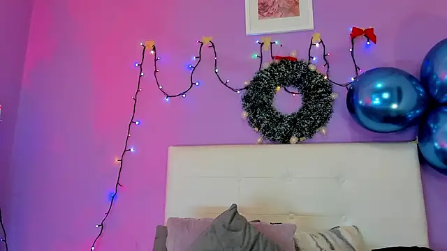 Charlotte11-11 online show from December 21, 4:58 pm