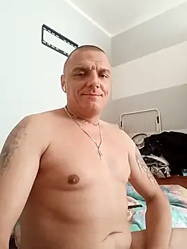 Snapshot of SpragnionyCiasnychCipek18 chatting on September 12, 12:05 pm SpragnionyCiasnychCipek18 online show from September 12, 12:05 pm