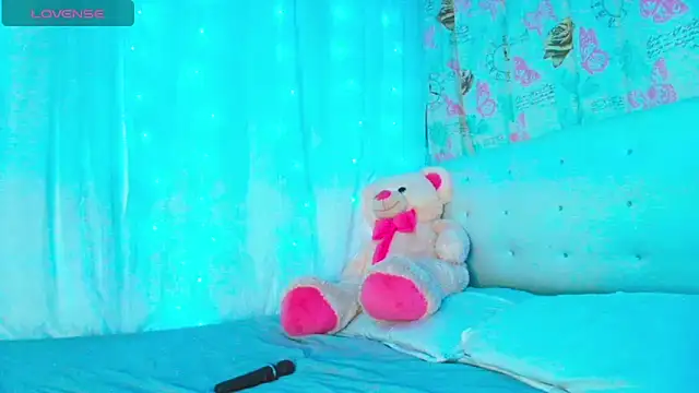 ivonjoness online show from September 12, 2:22 am