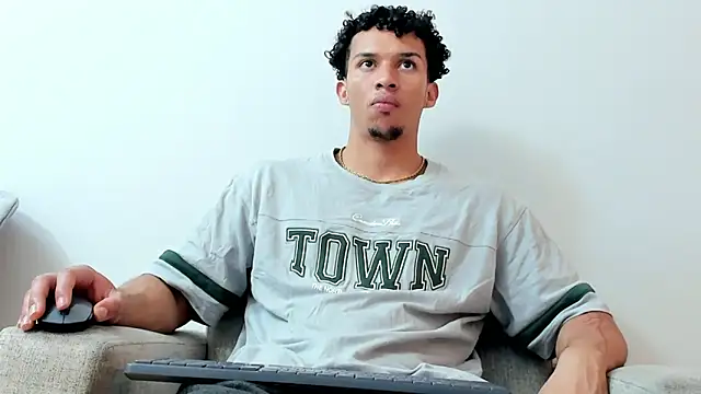 Snapshot of Dominick_star chatting on January 16, 3:23 am Dominick star online show from January 16, 3:23 am