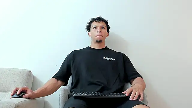 Snapshot of Dominick_star chatting on January 27, 3:26 am Dominick star online show from January 27, 3:26 am