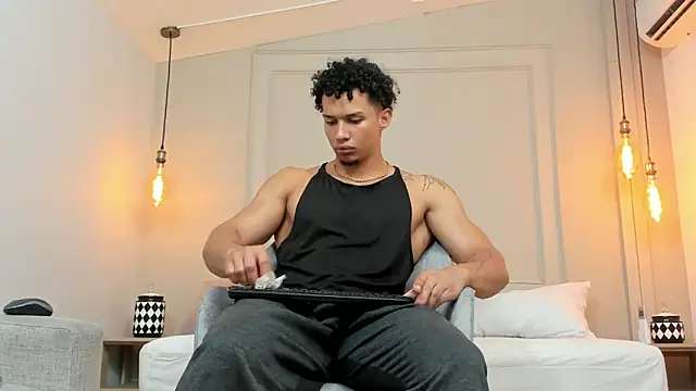 Snapshot of Dominick_star chatting on January 28, 9:30 am Dominick star online show from January 28, 9:30 am