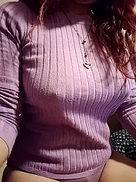 Snapshot of KITTEN-10 chatting on October 11, 3:39 am KITTEN-10 online show from October 11, 3:39 am