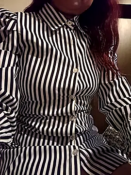 Snapshot of KITTEN-10 chatting on October 27, 2:37 am KITTEN-10 online show from October 27, 2:37 am