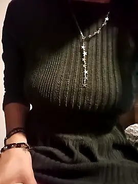 Snapshot of KITTEN-10 chatting on November 13, 4:44 am KITTEN-10 online show from November 13, 4:44 am