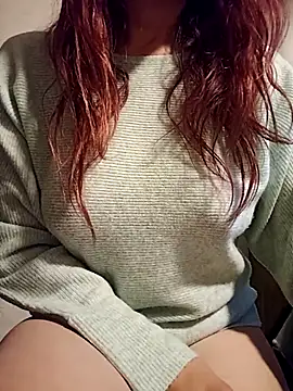 Snapshot of KITTEN-10 chatting on November 19, 3:28 am KITTEN-10 online show from November 19, 3:28 am