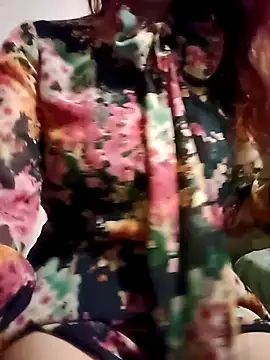 Snapshot of KITTEN-10 chatting on November 20, 3:39 am KITTEN-10 online show from November 20, 3:39 am