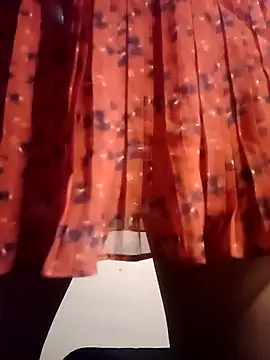 Snapshot of KITTEN-10 chatting on December 1, 1:32 am KITTEN-10 online show from December 1, 1:32 am