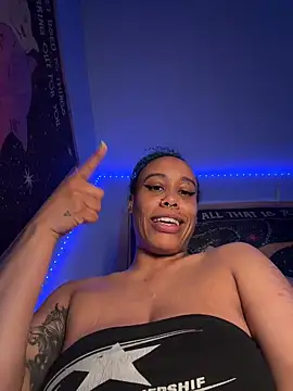 loveluna8 online show from March 9, 11:20 pm