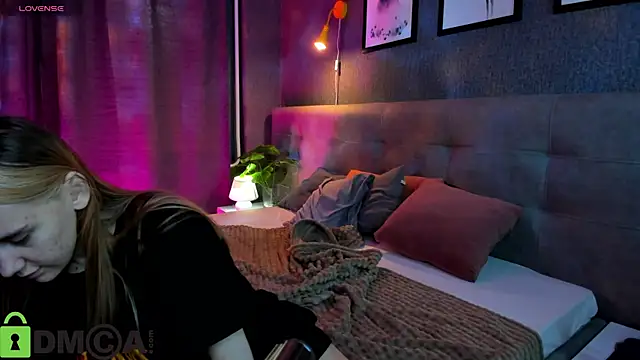 Lesi Moonie01 online show from October 17, 9:34 am