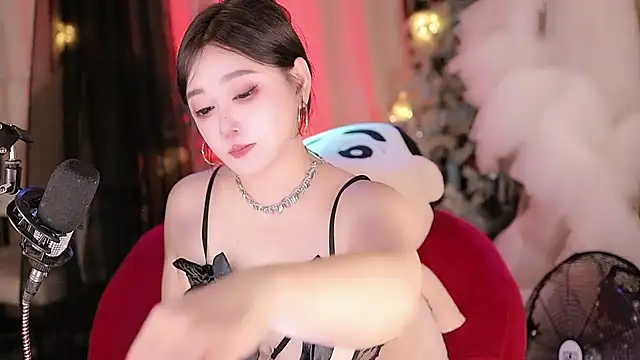 Missy Nana21 online show from June 26, 4:00 pm