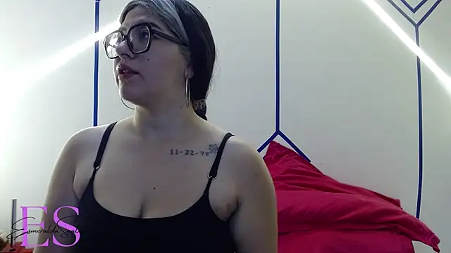 EsmeraldaSantoss online show from February 12, 12:33 pm