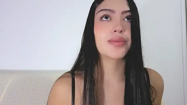 Sweet-Sophiee online show from March 16, 4:40 am