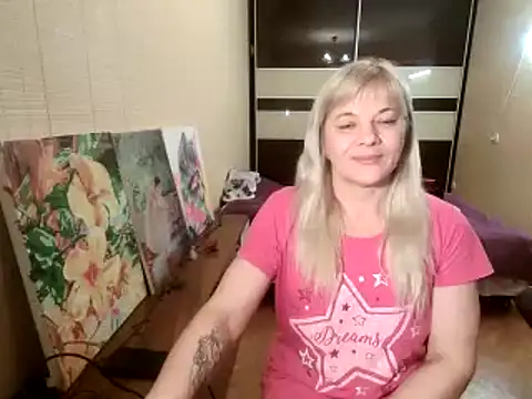 Snapshot of Lia_Laguna77 chatting on January 15, 7:44 pm Lia Laguna77 online show from January 15, 7:44 pm