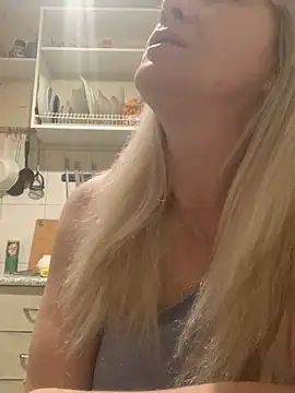 Snapshot of Lia_Laguna77 chatting on January 26, 9:07 pm Lia Laguna77 online show from January 26, 9:07 pm
