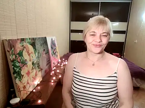 Snapshot of Lia_Laguna77 chatting on February 15, 7:28 pm Lia Laguna77 online show from February 15, 7:28 pm