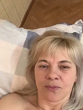 Snapshot of Lia_Laguna77 chatting on March 1, 9:37 pm Lia Laguna77 online show from March 1, 9:37 pm