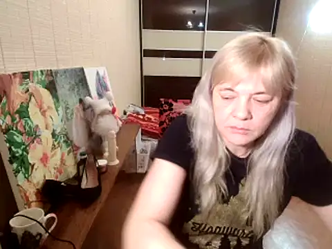 Snapshot of Lia_Laguna77 chatting on March 3, 11:14 pm Lia Laguna77 online show from March 3, 11:14 pm