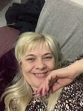 Snapshot of Lia_Laguna77 chatting on March 21, 7:57 pm Lia Laguna77 online show from March 21, 7:57 pm