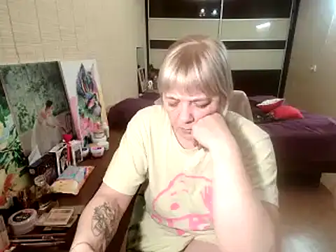 Lia Laguna77 online show from December 15, 7:51 pm