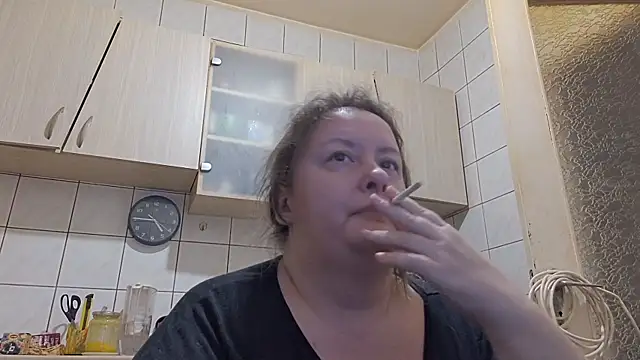 Snapshot of melissaBlessing chatting on January 15, 2:38 am melissaBlessing online show from January 15, 2:38 am