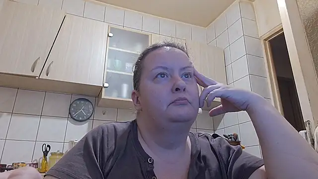 Snapshot of melissaBlessing chatting on January 16, 2:37 am melissaBlessing online show from January 16, 2:37 am