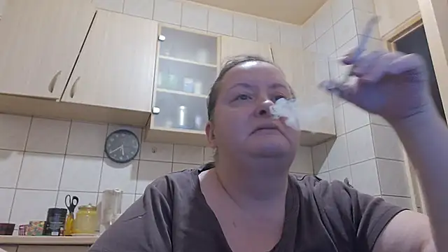 Snapshot of melissaBlessing chatting on January 17, 3:33 am melissaBlessing online show from January 17, 3:33 am