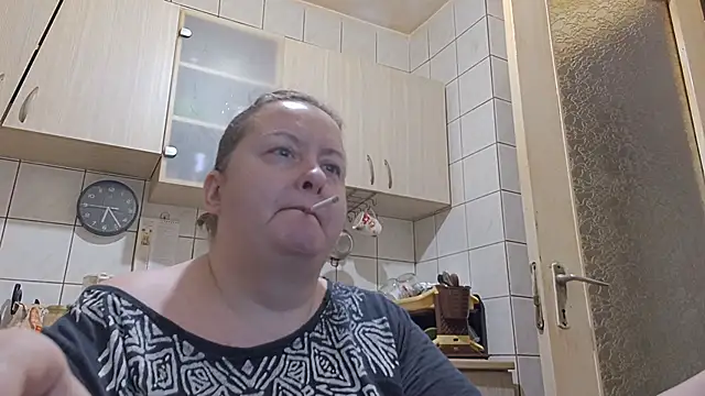 Snapshot of melissaBlessing chatting on February 8, 4:16 am melissaBlessing online show from February 8, 4:16 am