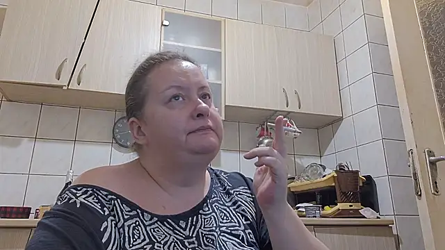 Snapshot of melissaBlessing chatting on February 9, 2:15 am melissaBlessing online show from February 9, 2:15 am