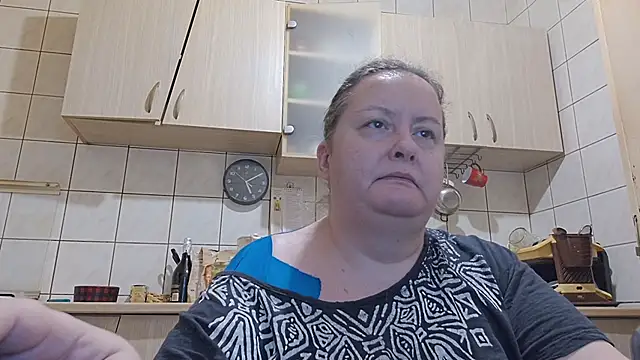 Snapshot of melissaBlessing chatting on February 16, 3:02 am melissaBlessing online show from February 16, 3:02 am