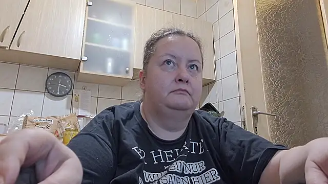 melissaBlessing online show from April 6, 12:30 am