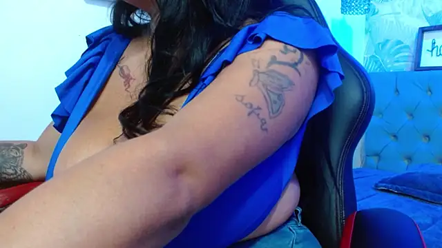 Snapshot of violletha chatting on October 3, 12:46 pm violletha online show from October 3, 12:46 pm
