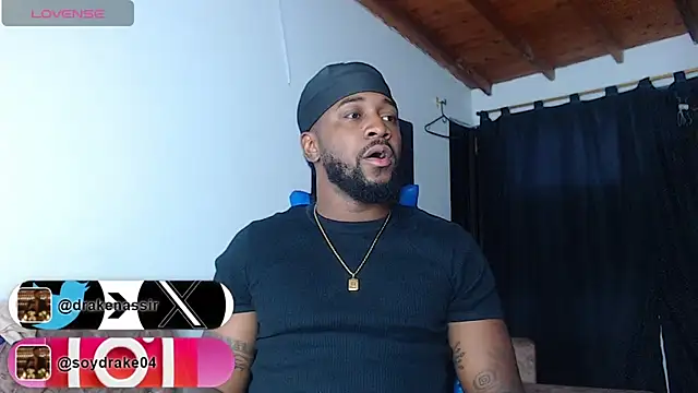 Snapshot of Drake_Nassir4 chatting on July 15, 5:23 am Drake Nassir4 online show from July 15, 5:23 am