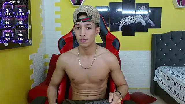 jose sexycumm online show from October 31, 8:43 pm