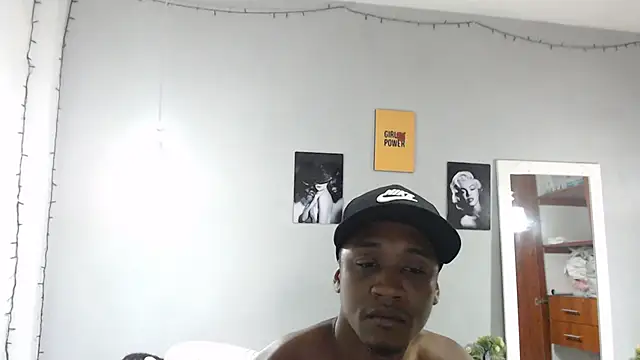 Snapshot of Kimandyuk chatting on January 11, 5:18 pm Kimandyuk online show from January 11, 5:18 pm