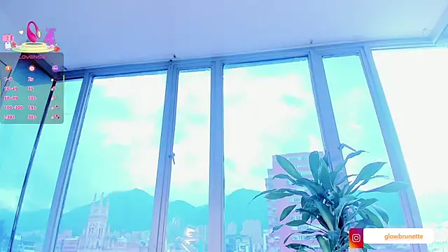 Snapshot of Megan_Lim chatting on February 17, 1:53 pm Megan Lim online show from February 17, 1:53 pm