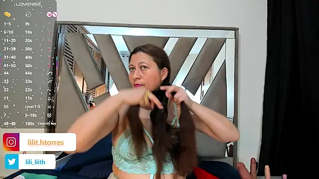 LILITH TORRES1 online show from November 29, 9:29 pm