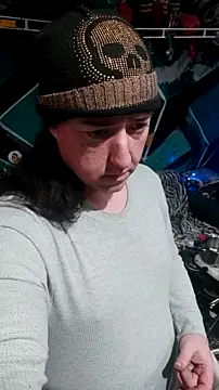 Boo-boo kittyfux online show from December 15, 9:35 am