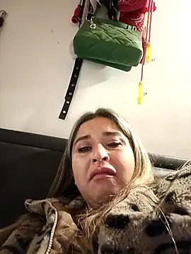 Snapshot of yajahil chatting on January 19, 11:01 am yajahil online show from January 19, 11:01 am