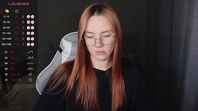 littlevildevil online show from November 18, 10:31 am