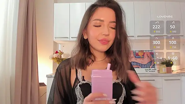 Oh My Dianee online show from September 10, 7:19 am