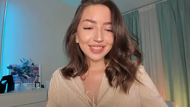 Oh My Dianee online show from October 8, 7:39 am