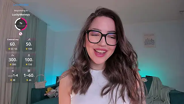 Oh My Dianee online show from March 28, 10:26 am