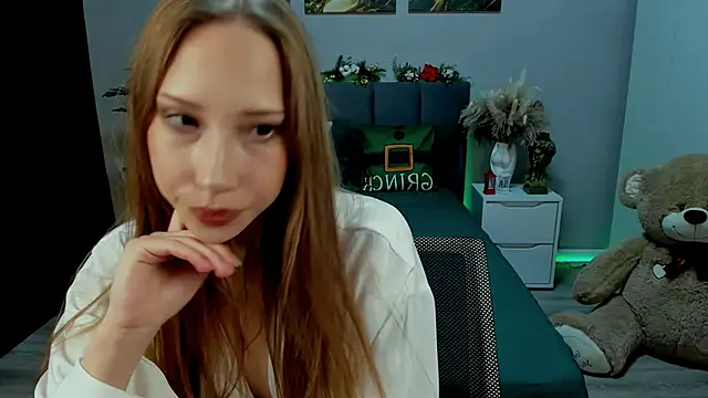 AlexaHarmon online show from January 11, 2:04 pm